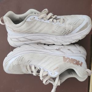 Hoka one one clifton 7 women's size 7